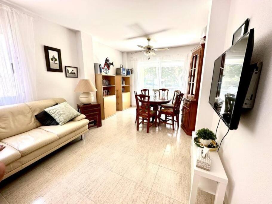 Three Bedroom Apartment, Prime Javea Location Екстер'єр фото
